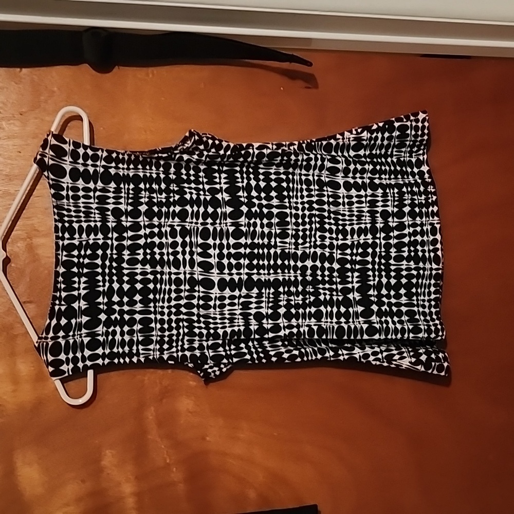 Top - Picture 3 of 3